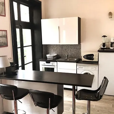 Cosyloft Near Historic Castle Hypercentre Medevial Apartament